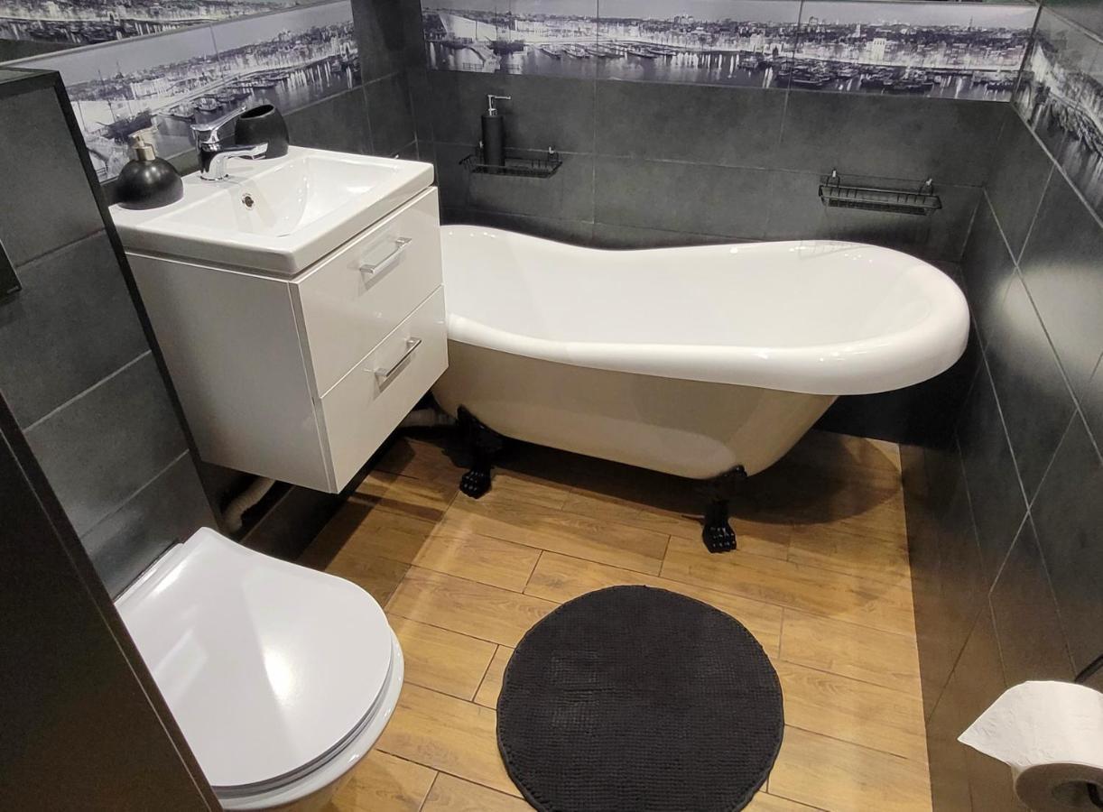 Apartament Na Matejki シフィノウイシチェ エクステリア 写真