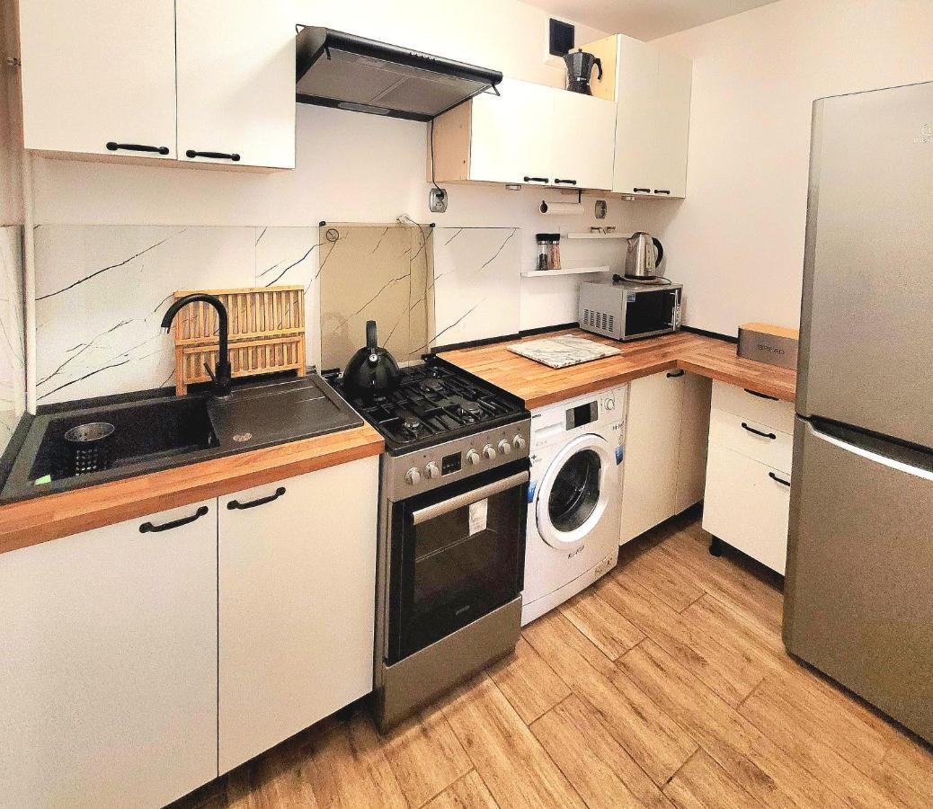 Apartament Na Matejki シフィノウイシチェ エクステリア 写真